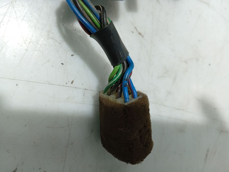 Recambio de mando elevalunas trasero izquierdo para ssangyong musso (fj) 2.9 td referencia OEM IAM 8583005500  