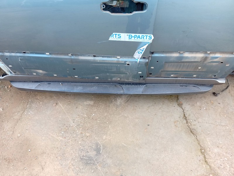 Recambio de estribo para kia sorento i (jc) 2.5 crdi referencia OEM IAM   