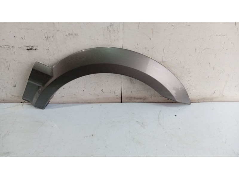 Recambio de moldura para kia sorento i (jc) 2.5 crdi referencia OEM IAM   