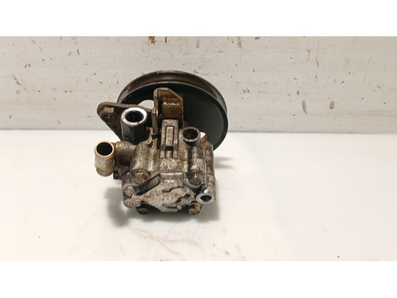 Recambio de bomba direccion para nissan serena (c23) 2.3 d referencia OEM IAM   