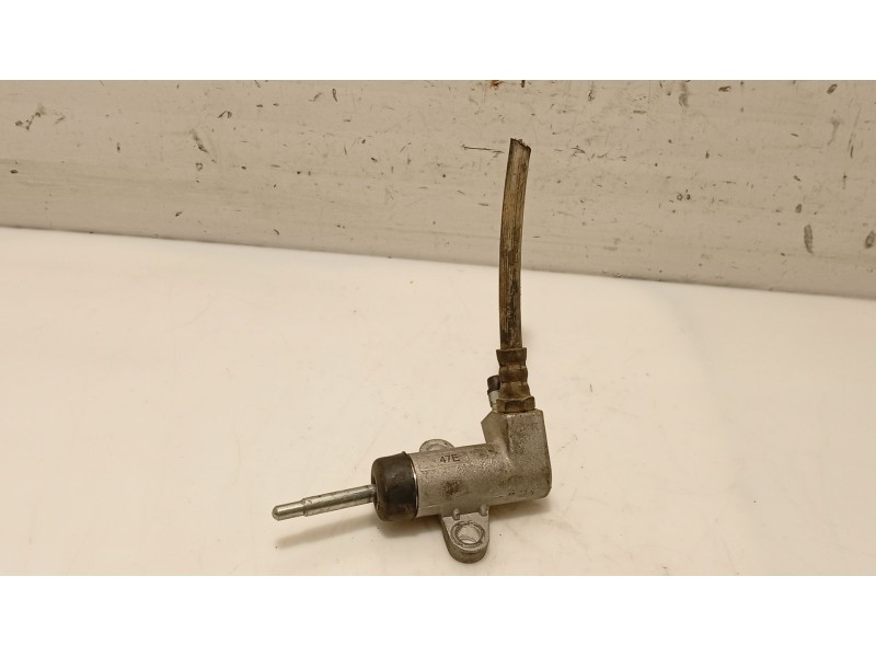 Recambio de bombin embrague para nissan serena (c23) 2.3 d referencia OEM IAM   