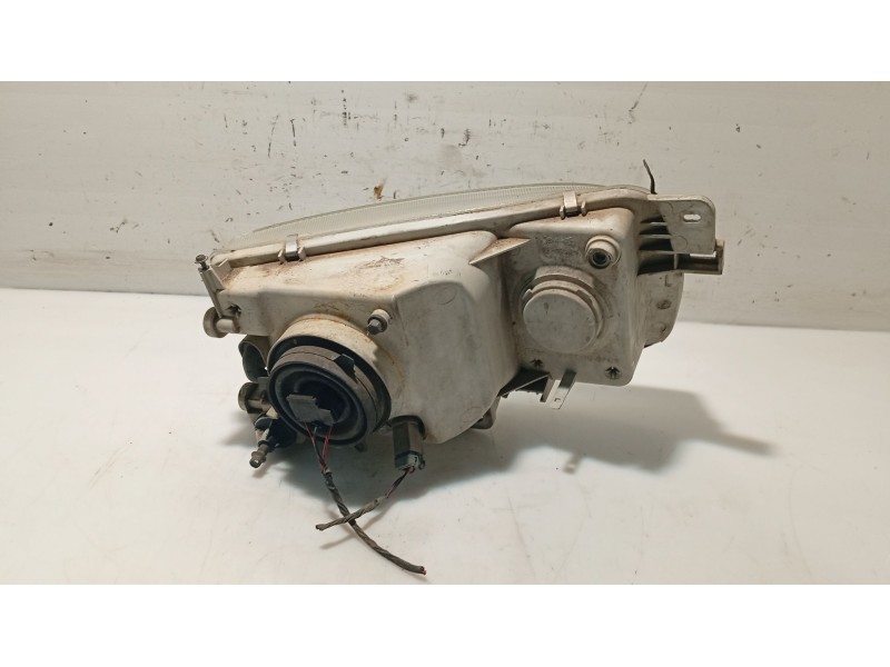 Recambio de faro izquierdo para nissan serena (c23) 2.3 d referencia OEM IAM   