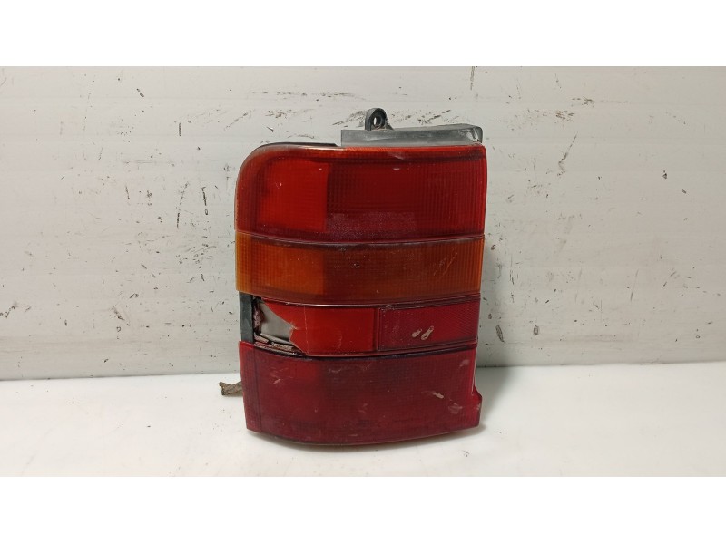 Recambio de piloto trasero izquierdo para nissan serena (c23) 2.3 d referencia OEM IAM   