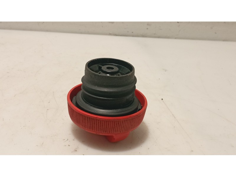 Recambio de tapon combustible para nissan serena (c23) 2.3 d referencia OEM IAM   