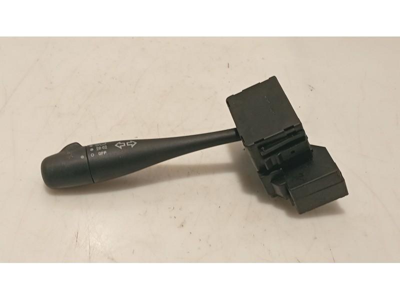 Recambio de mando luces para nissan serena (c23) 2.3 d referencia OEM IAM   