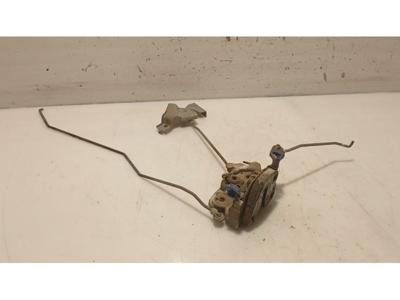 Recambio de cerradura puerta delantera derecha para nissan serena (c23) 2.3 d referencia OEM IAM   