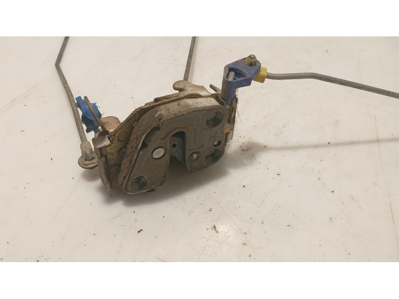 Recambio de cerradura puerta delantera derecha para nissan serena (c23) 2.3 d referencia OEM IAM   