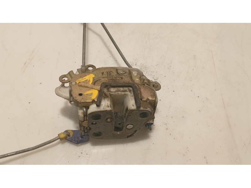 Recambio de cerradura puerta delantera derecha para nissan serena (c23) 2.3 d referencia OEM IAM   
