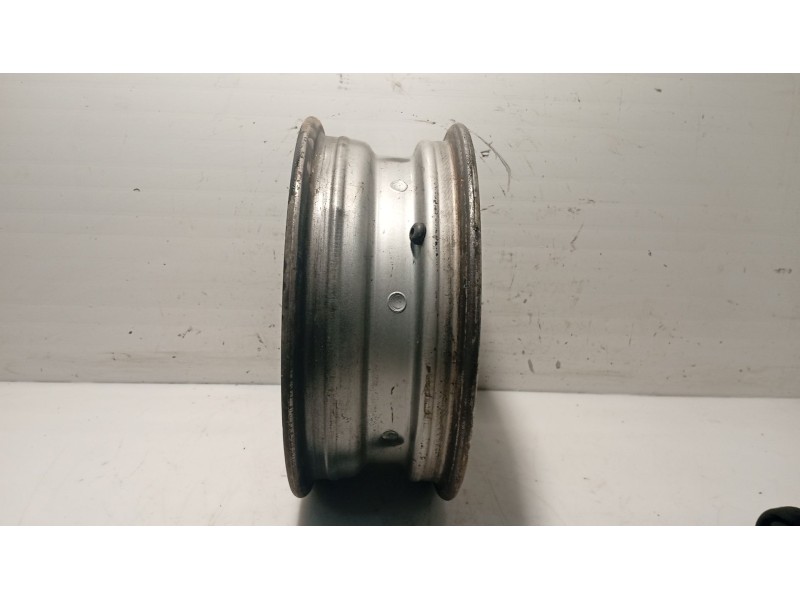 Recambio de llanta para nissan serena (c23) 2.3 d referencia OEM IAM   