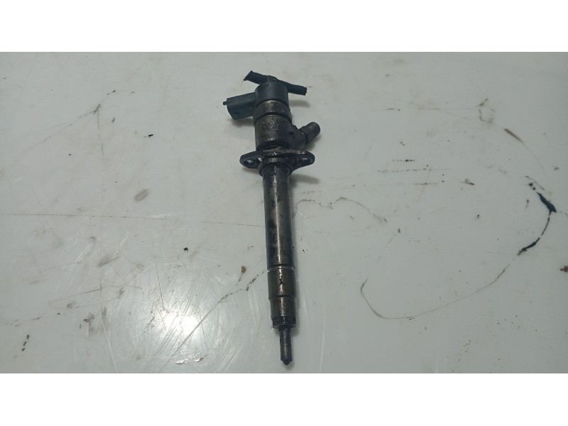 Recambio de inyector para volvo s80 i (184) 2.4 d referencia OEM IAM 8602667  