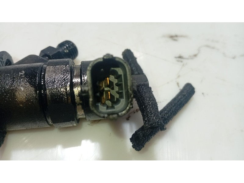 Recambio de inyector para volvo s80 i (184) 2.4 d referencia OEM IAM 8602667  