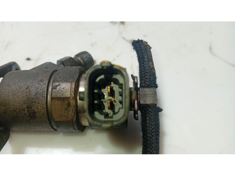 Recambio de inyector para volvo s80 i (184) 2.4 d referencia OEM IAM 8602667  