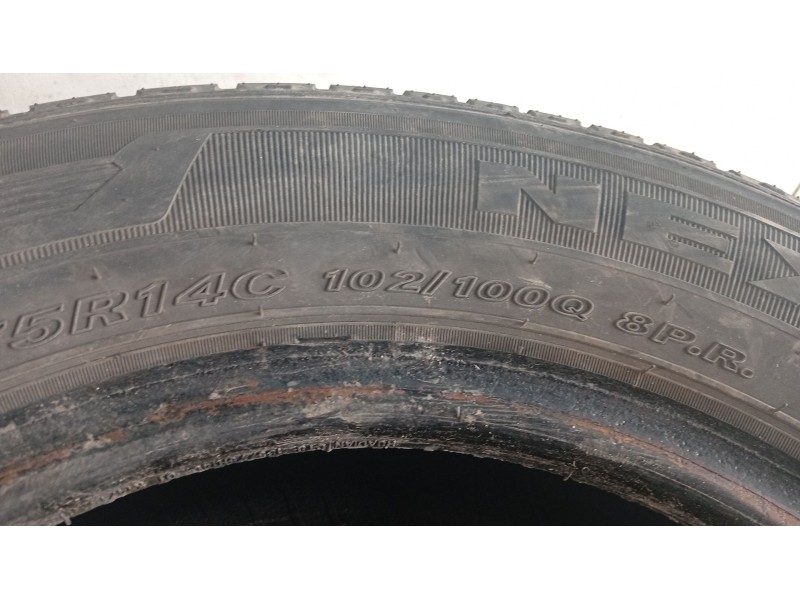 Recambio de neumatico para nissan serena (c23) 2.3 d referencia OEM IAM   