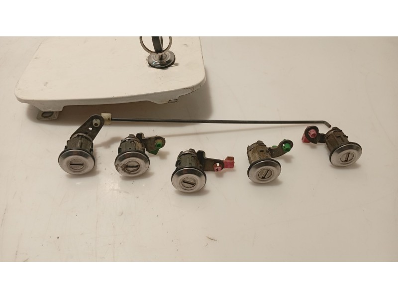 Recambio de tapa combustible para nissan serena (c23) 2.3 d referencia OEM IAM   