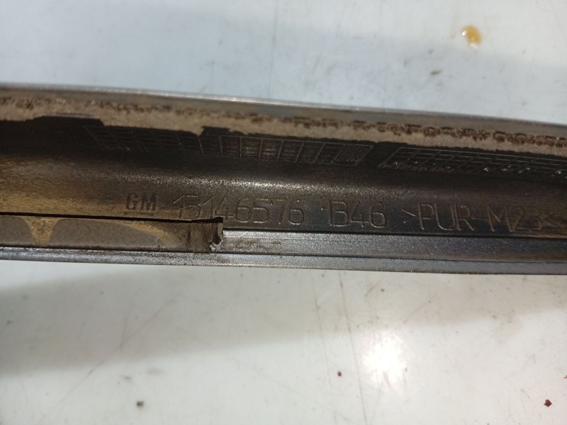 Recambio de moldura para opel vectra c (z02) 1.9 cdti (f69) referencia OEM IAM   