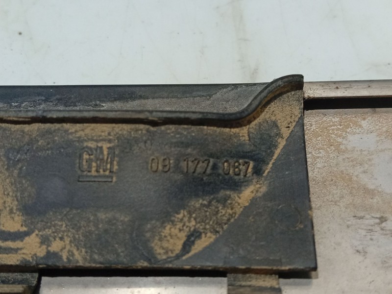 Recambio de moldura para opel vectra c (z02) 1.9 cdti (f69) referencia OEM IAM   