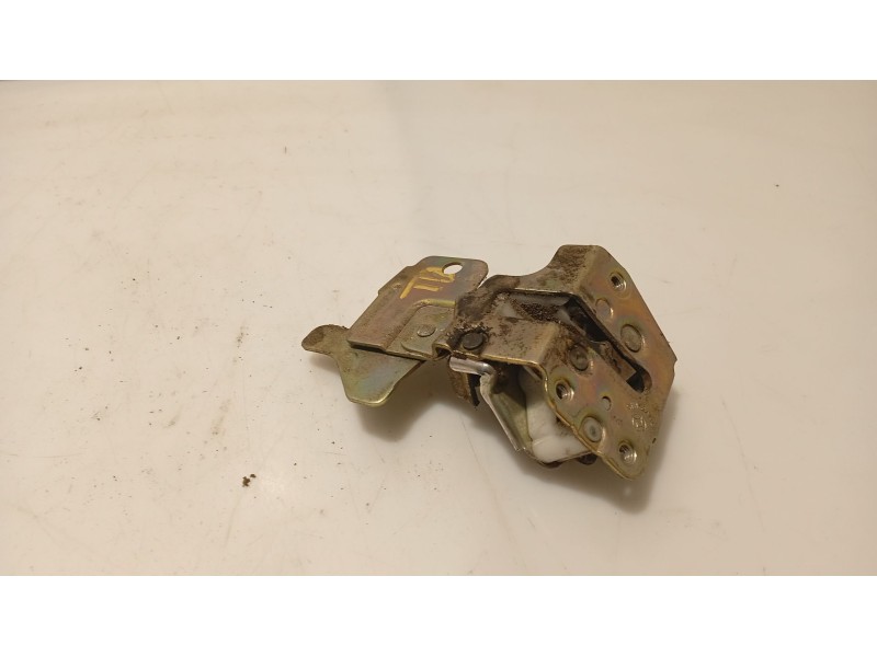 Recambio de cerradura puerta lateral derecha para nissan serena (c23) 2.3 d referencia OEM IAM   