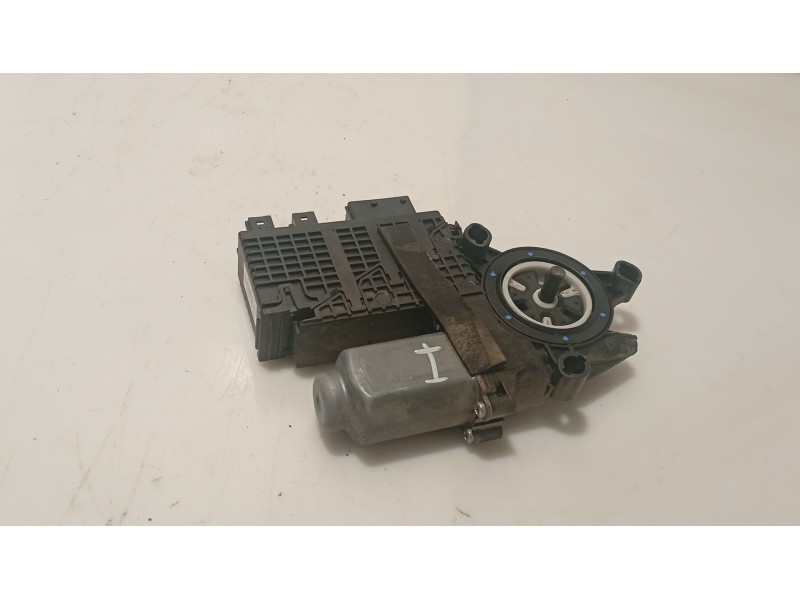 Recambio de motor elevalunas delantero izquierdo para citroën c4 picasso referencia OEM IAM   