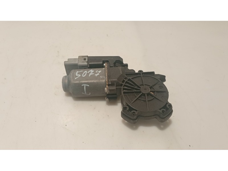 Recambio de motor elevalunas trasero izquierdo para citroën c4 picasso referencia OEM IAM   