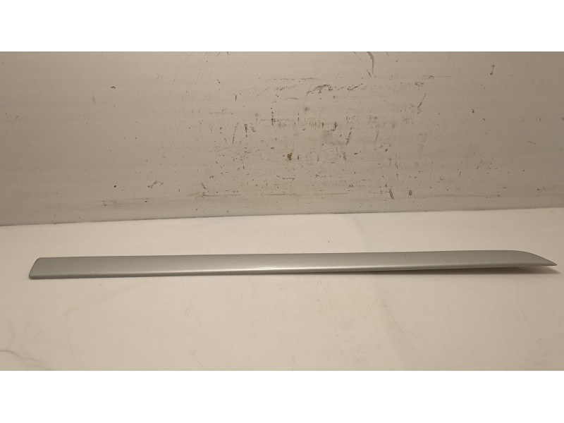 Recambio de moldura para citroën c4 picasso referencia OEM IAM   