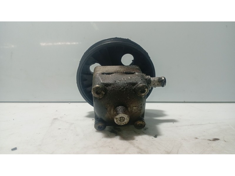 Recambio de bomba direccion para volvo s80 i (184) 2.4 d referencia OEM IAM 8251735  