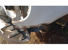 Recambio de aleta delantera izquierda para nissan serena (c23) 2.3 d referencia OEM IAM    2