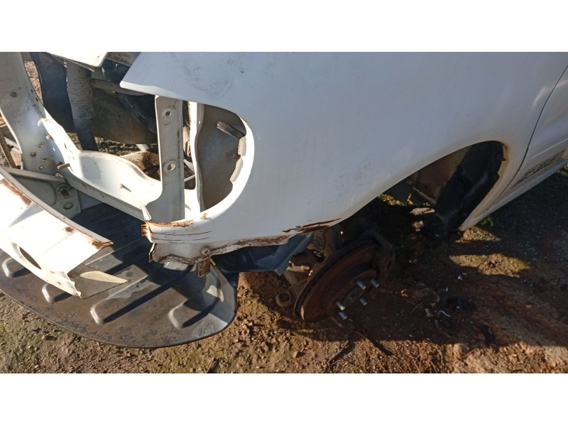 Recambio de aleta delantera izquierda para nissan serena (c23) 2.3 d referencia OEM IAM   