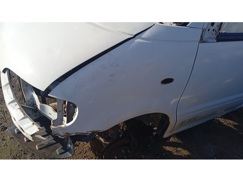 Recambio de aleta delantera izquierda para nissan serena (c23) 2.3 d referencia OEM IAM   