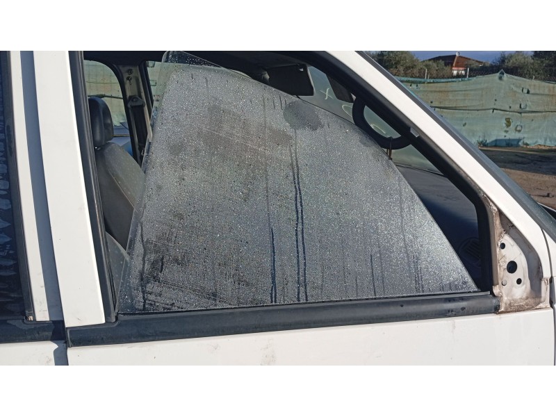 Recambio de luna delantera derecha para nissan serena (c23) 2.3 d referencia OEM IAM   