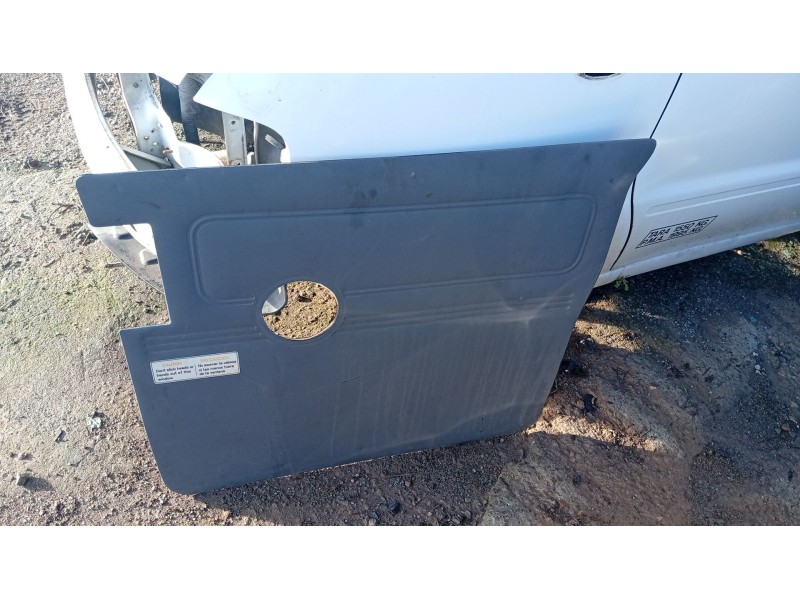 Recambio de guarnecido puerta trasera derecha para nissan serena (c23) 2.3 d referencia OEM IAM   