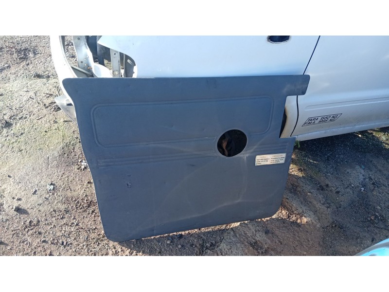 Recambio de guarnecido puerta trasera izquierda para nissan serena (c23) 2.3 d referencia OEM IAM   