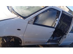 Recambio de puerta delantera izquierda para nissan serena (c23) 2.3 d referencia OEM IAM    2