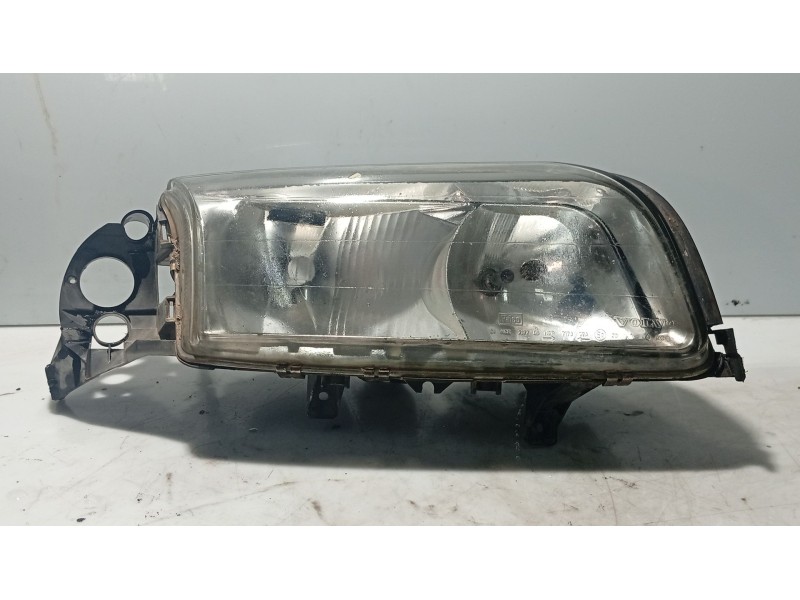 Recambio de faro derecho para volvo s80 i (184) 2.4 d referencia OEM IAM 8693556  