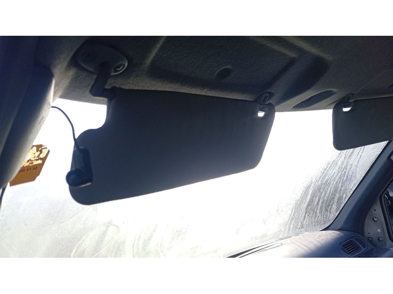 Recambio de parasol izquierdo para nissan serena (c23) 2.3 d referencia OEM IAM   