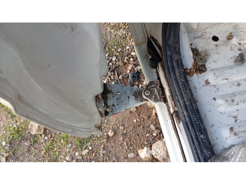 Recambio de soporte para nissan serena (c23) 2.3 d referencia OEM IAM   