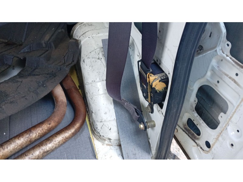 Recambio de cinturon seguridad trasero izquierdo para nissan serena (c23) 2.3 d referencia OEM IAM   
