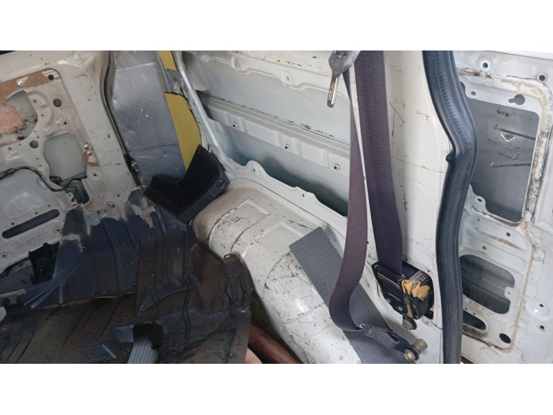 Recambio de cinturon seguridad trasero izquierdo para nissan serena (c23) 2.3 d referencia OEM IAM   