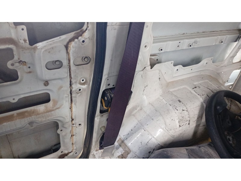 Recambio de cinturon seguridad trasero derecho para nissan serena (c23) 2.3 d referencia OEM IAM   