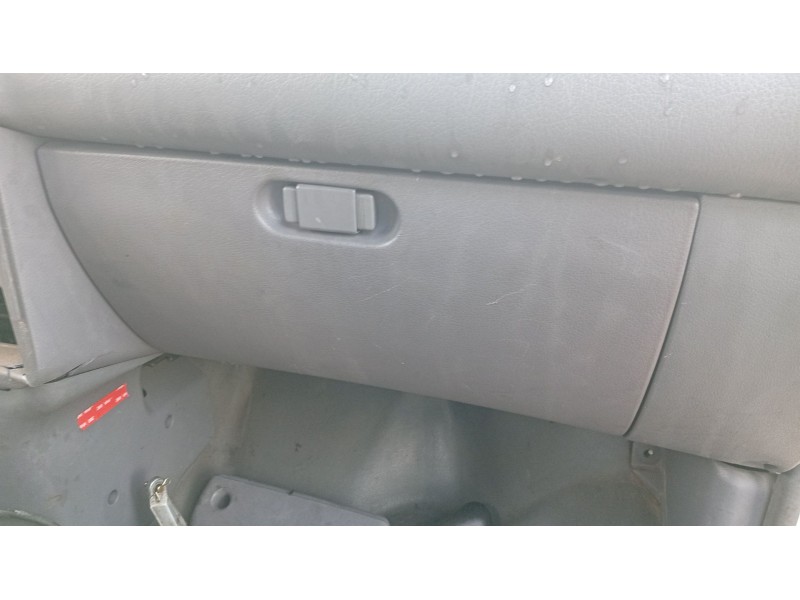 Recambio de guantera para nissan serena (c23) 2.3 d referencia OEM IAM   