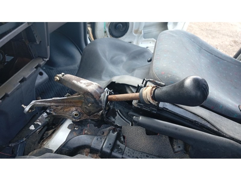 Recambio de palanca cambio para nissan serena (c23) 2.3 d referencia OEM IAM   