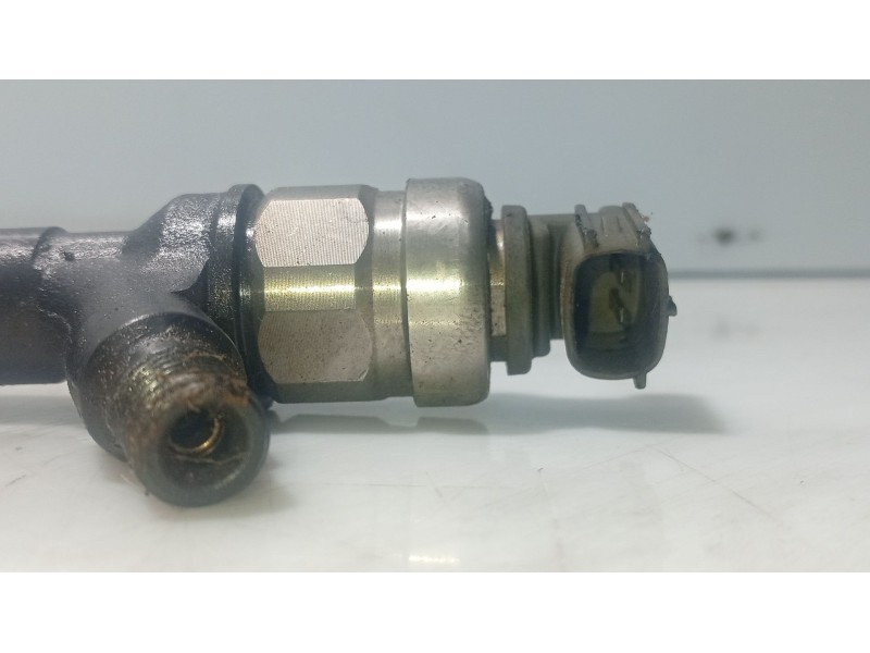 Recambio de inyector para toyota avensis (_t25_) 2.2 d-4d (adt251_) referencia OEM IAM 2367009130  