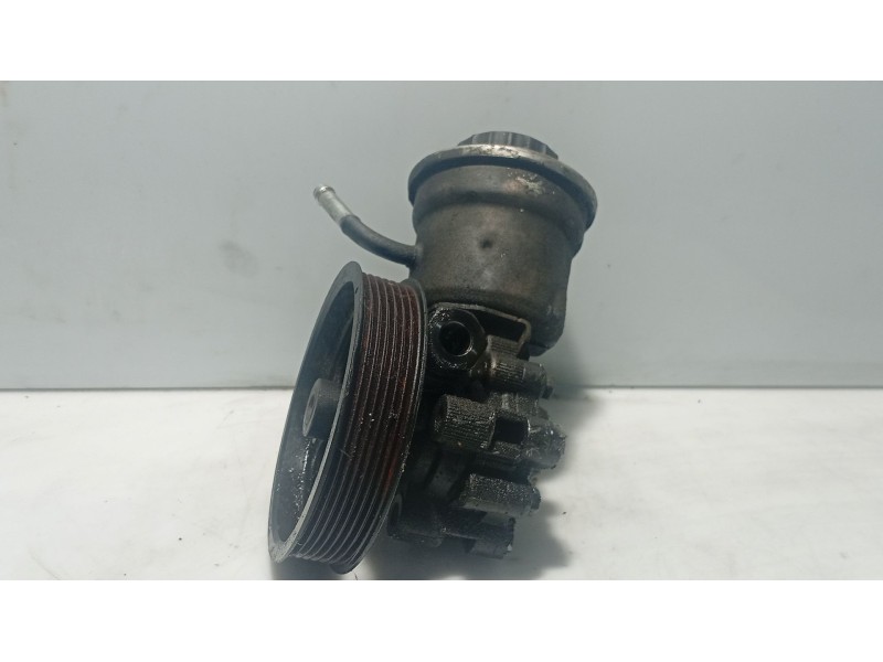 Recambio de bomba direccion para toyota avensis (_t25_) 2.2 d-4d (adt251_) referencia OEM IAM 0444602050  