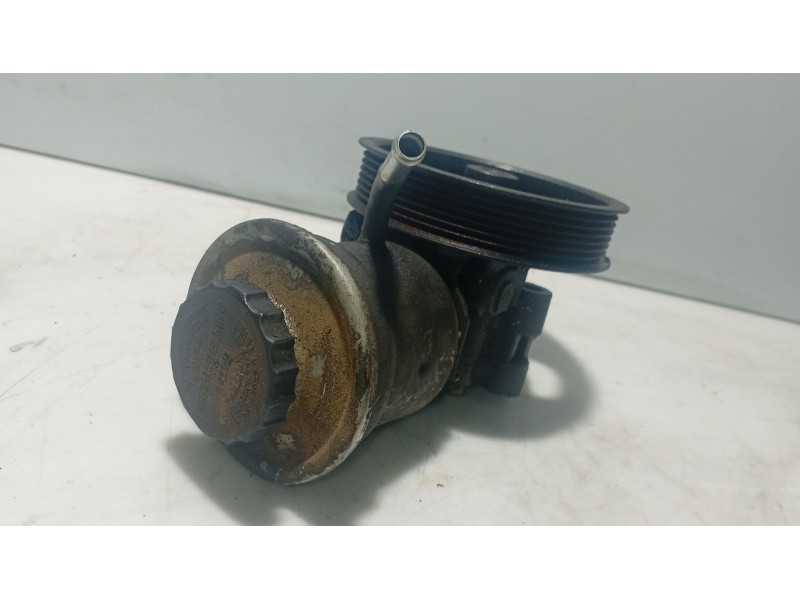 Recambio de bomba direccion para toyota avensis (_t25_) 2.2 d-4d (adt251_) referencia OEM IAM 0444602050  