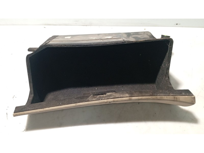 Recambio de guantera para toyota avensis (_t25_) 2.2 d-4d (adt251_) referencia OEM IAM 5555005070  