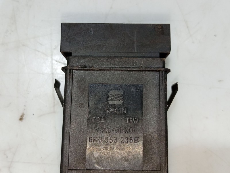 Recambio de warning para seat ibiza ii (6k1) 1.9 tdi referencia OEM IAM   