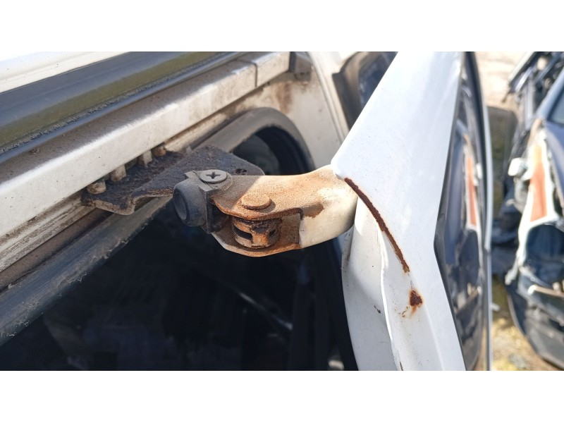 Recambio de soporte para nissan serena (c23) 2.3 d referencia OEM IAM   