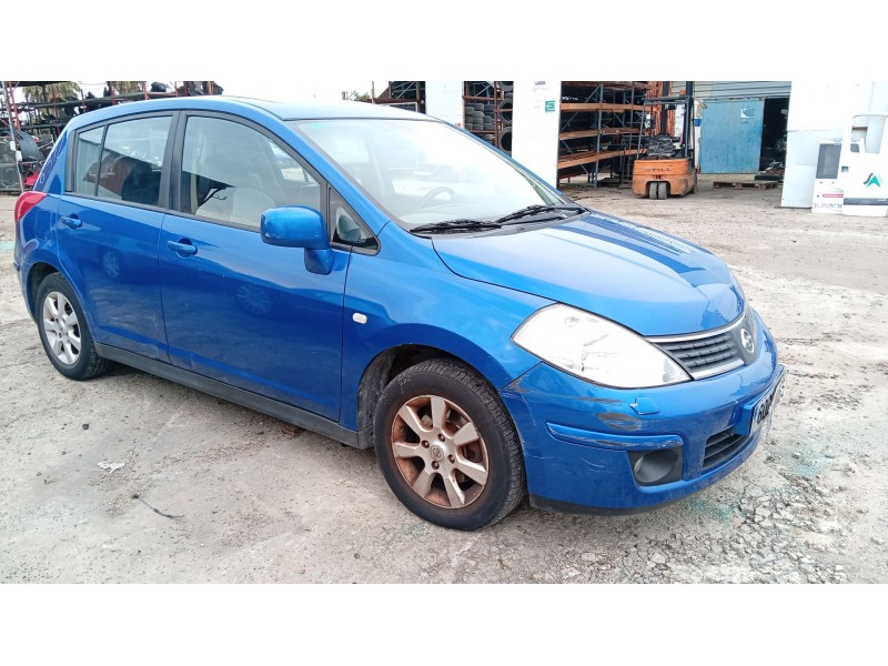 nissan tiida hatchback (c11) del año 2009