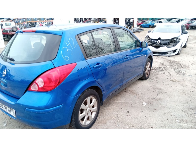 nissan tiida hatchback (c11) del año 2009