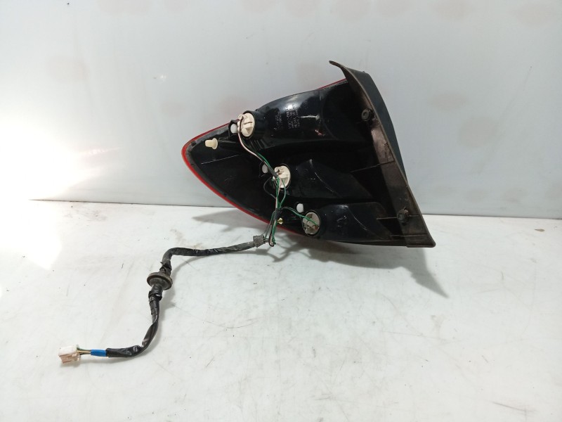 Recambio de piloto trasero derecho para kia rio i hatchback (dc) 1.3 referencia OEM IAM 0K34G51150D  