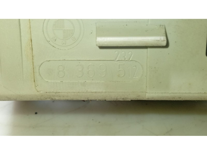 Recambio de luz interior para bmw 5 (e39) 520 i referencia OEM IAM 8369513  